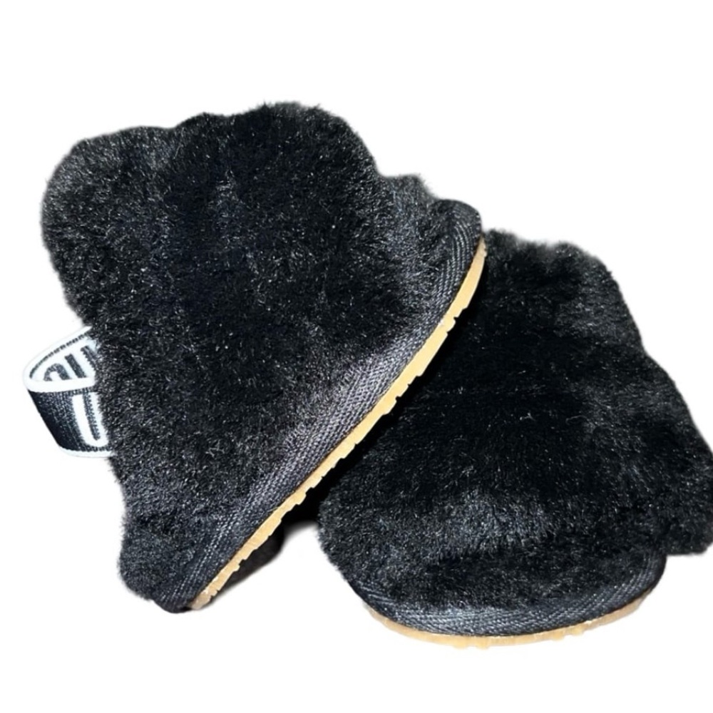UGG Kids Baby Fluff Yeah Slide Slipper 0/1 NWOT